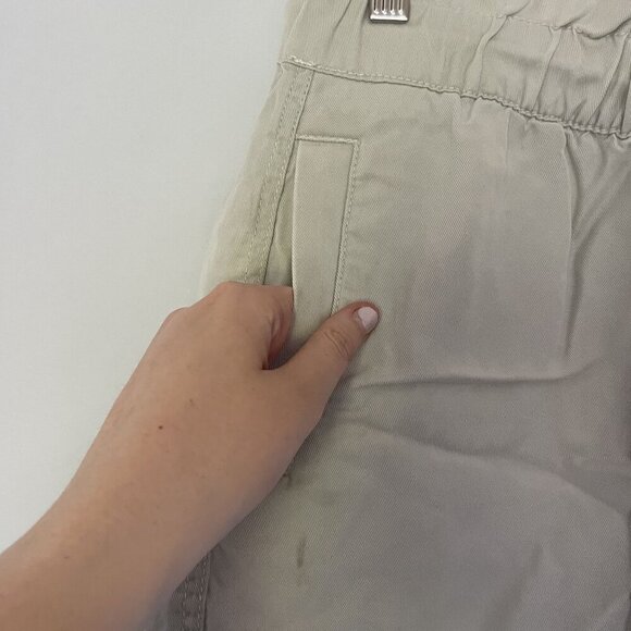 LOFT Beige Drawstring Elastic Waist Shorts Size M 15" Waist 3" Inseam lightweigh - Picture 5 of 9